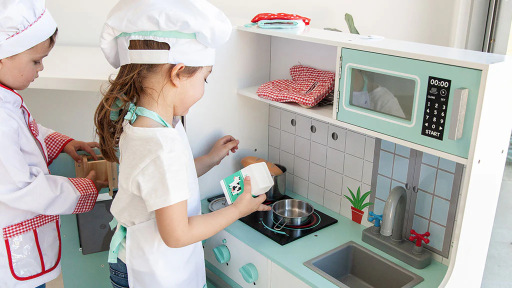 lsk blog benefitsofplaykitchen 0224 02